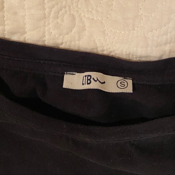 Patterned Sleeve Top - Picture 5 of 5